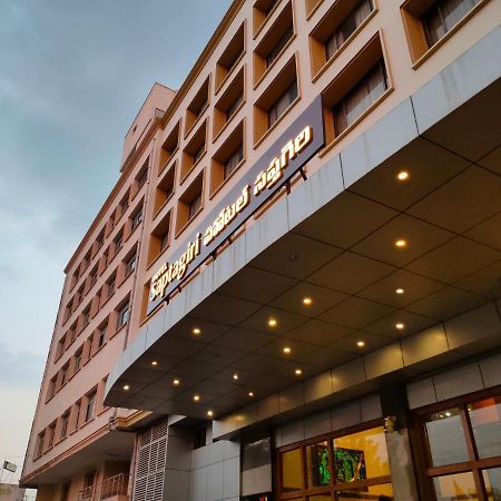 Hotel Saptagiri Хайдарабад Экстерьер фото