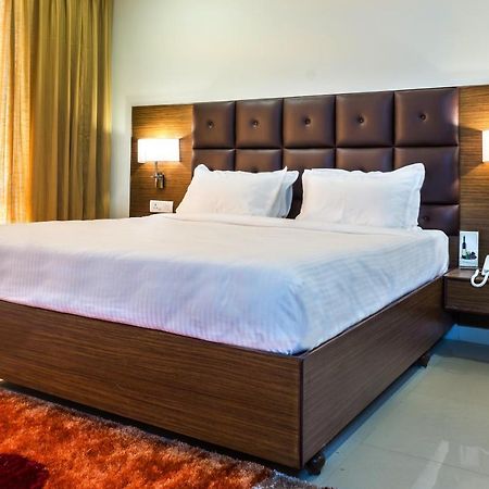 Hotel Saptagiri Хайдарабад Экстерьер фото