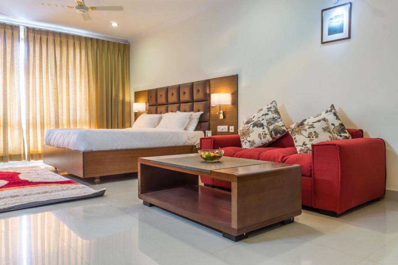 Hotel Saptagiri Хайдарабад Экстерьер фото